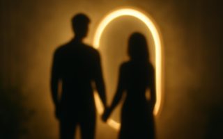 silhouettes-miroir-lumiere-douce